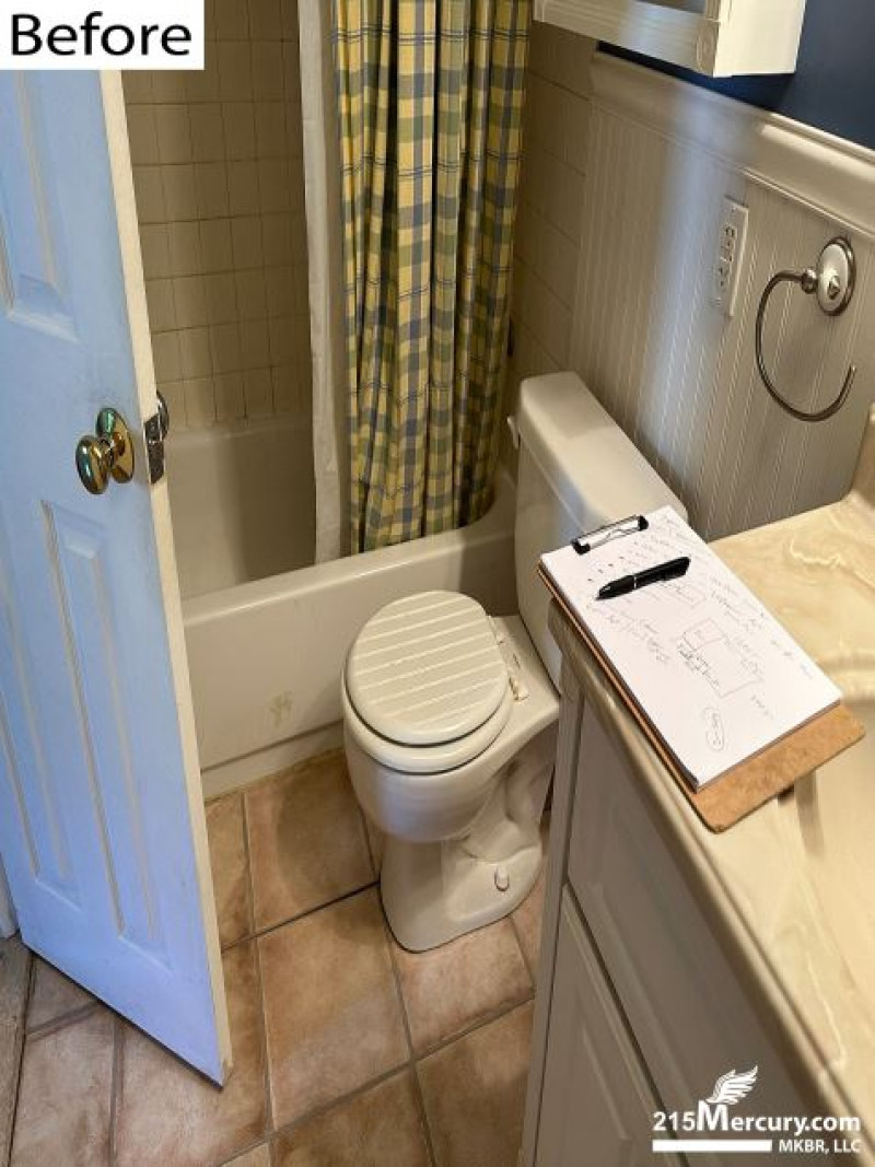 Bathroom remodel before